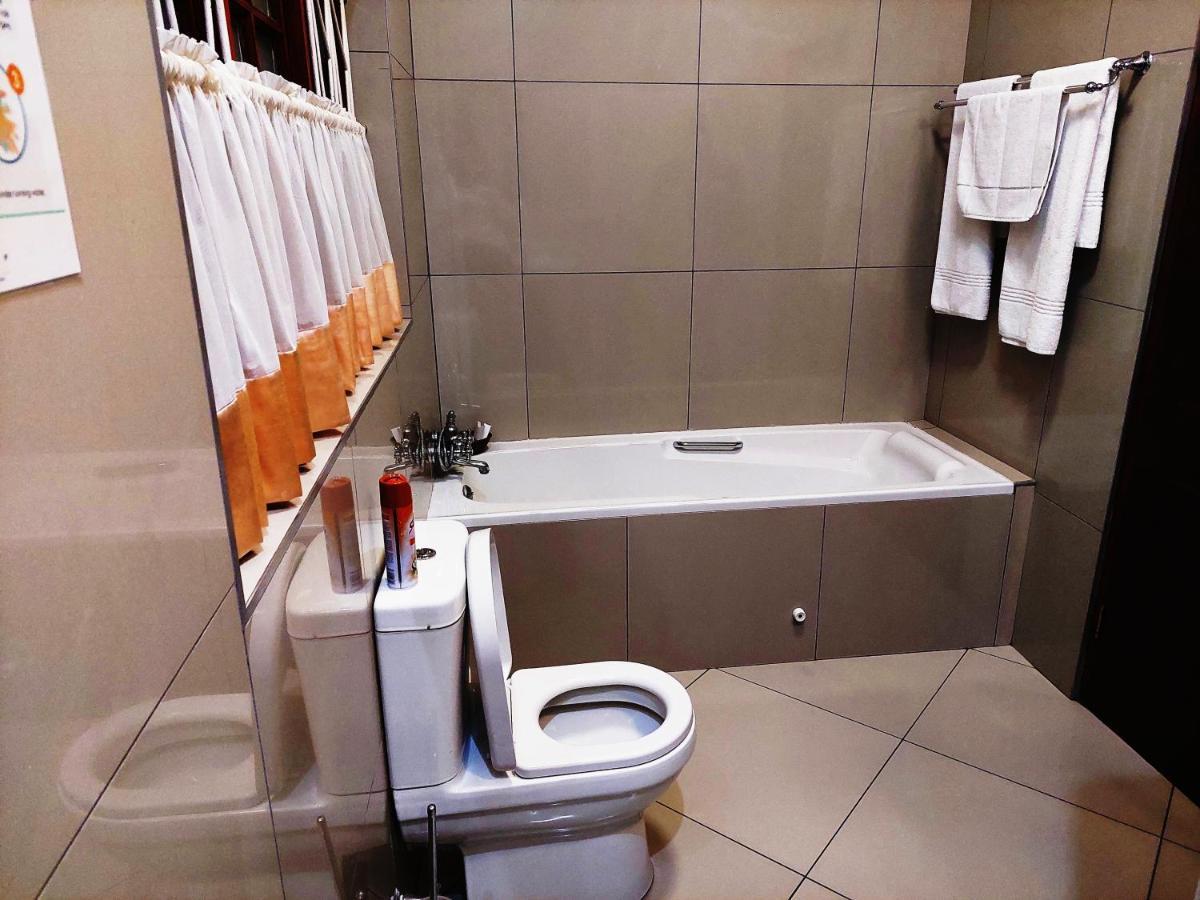 26 On Chamberlain Guest House Куінстаун Екстер'єр фото