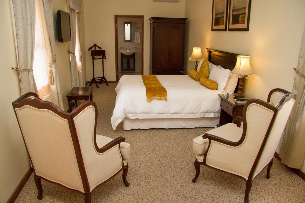 26 On Chamberlain Guest House Куінстаун Номер фото
